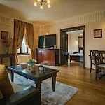 Modern Luxury With Panoramic Views Apartment *