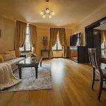Modern Luxury With Panoramic Views Timisoara