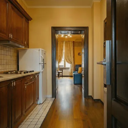 Modern Luxury With Panoramic Views