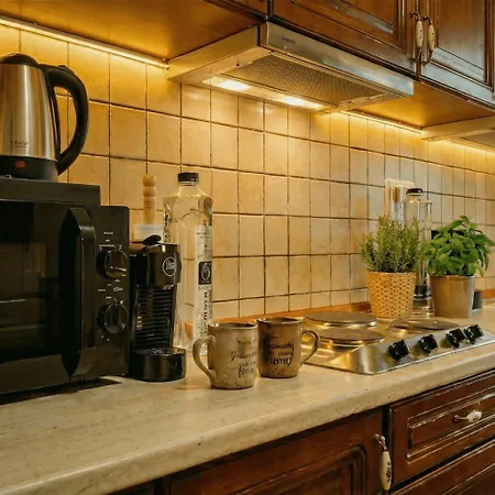 Modern Luxury With Panoramic Views